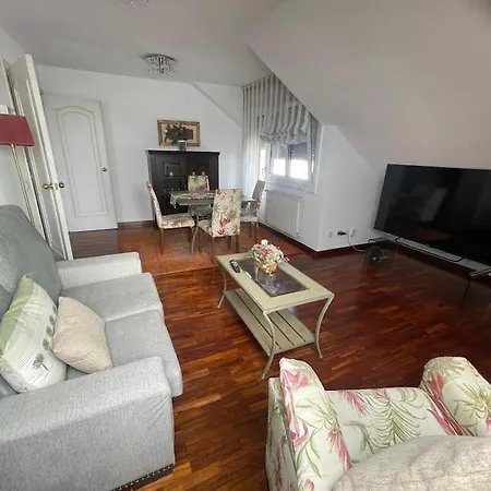 Apartamento Los Pilares Oviedo Exterior photo