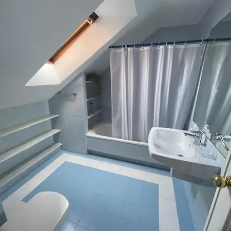 Apartamento Los Pilares Oviedo Exterior photo